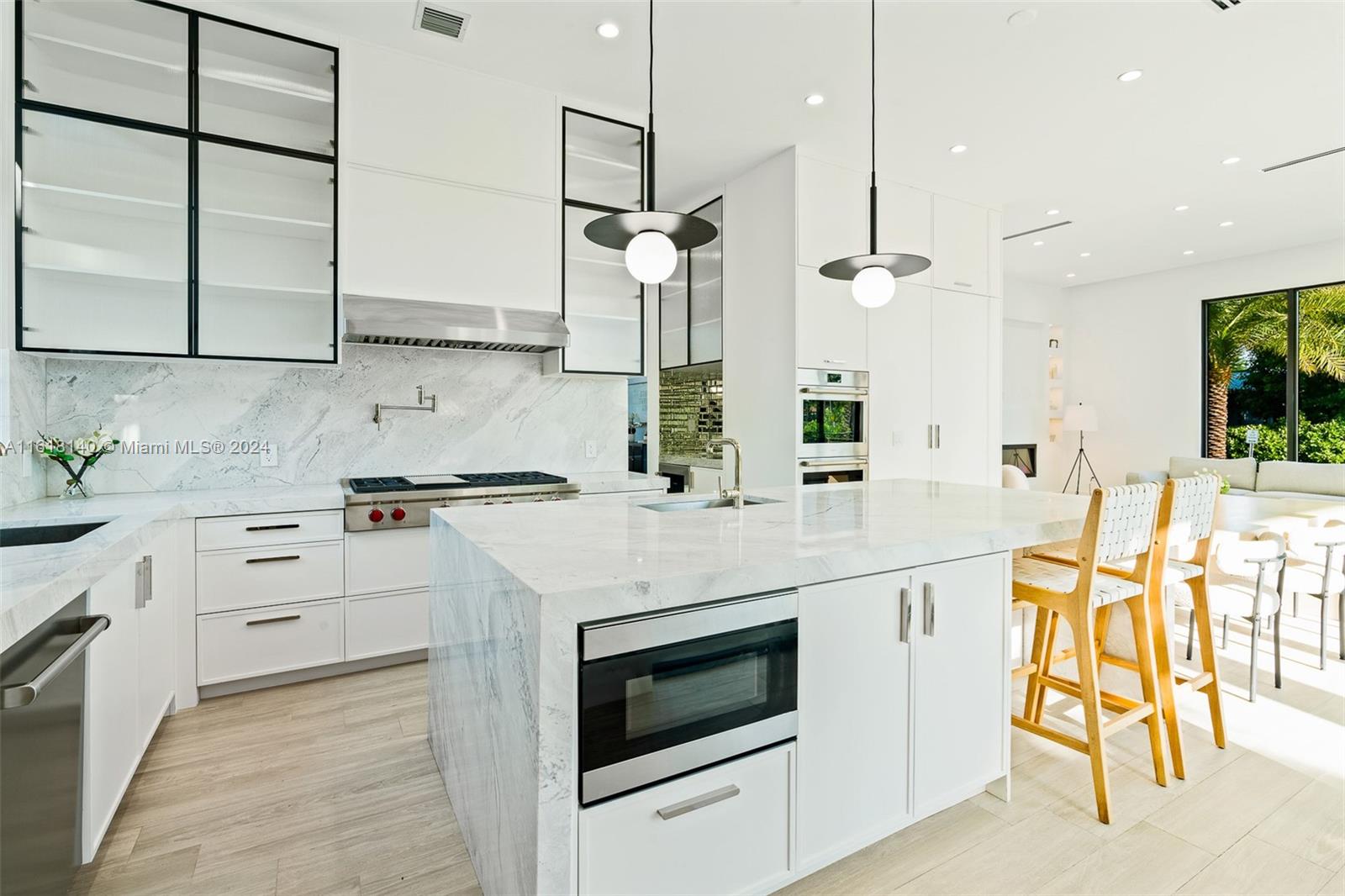 ALTOS DEL MAR NO 4 - Residential