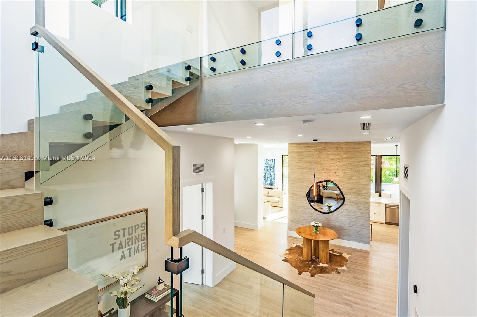 ALTOS DEL MAR NO 4 - Residential