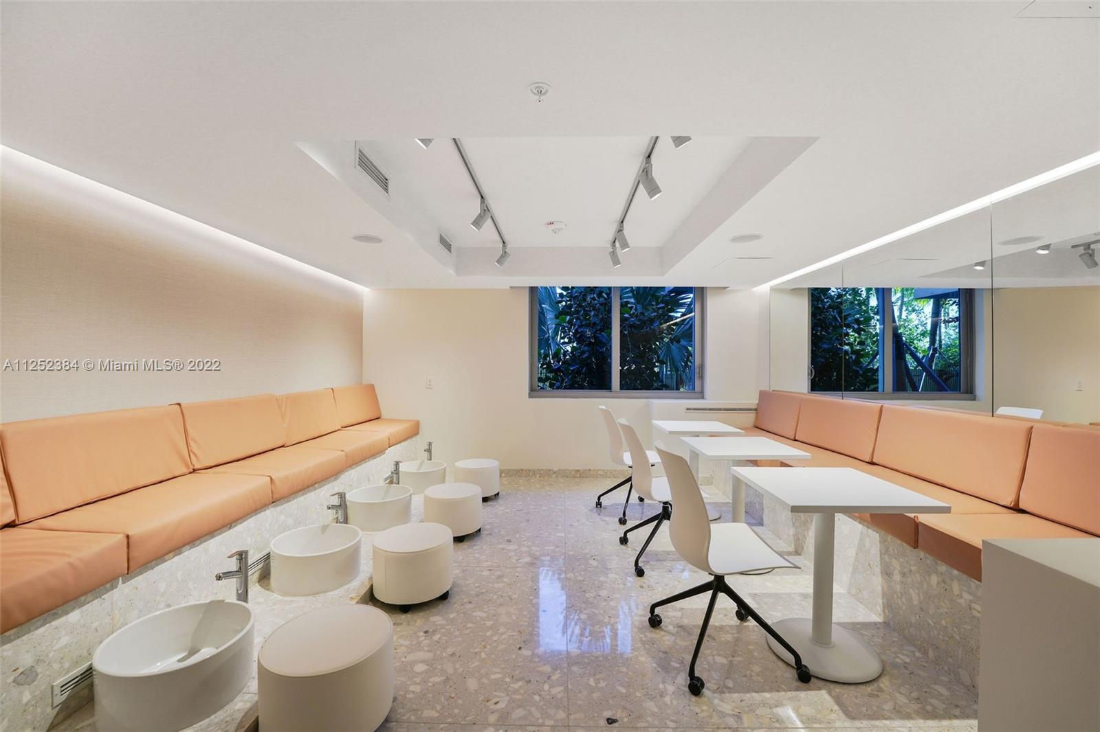 Flamingo Point - Residential Lease