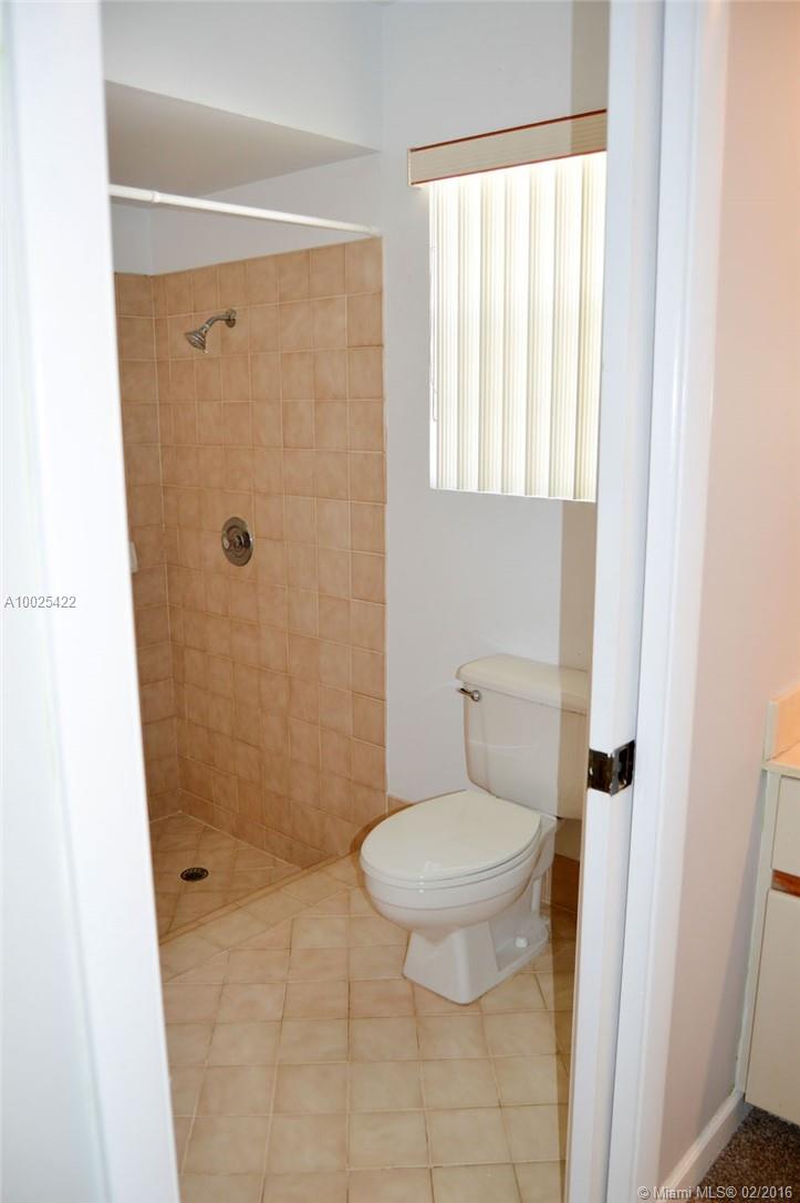 Country Isles Patio Homes - Residential Lease