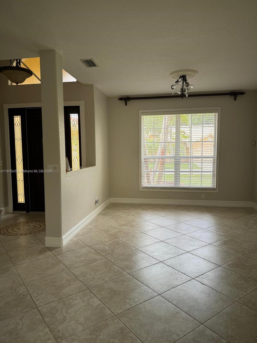 17809 NW 16th St 17809