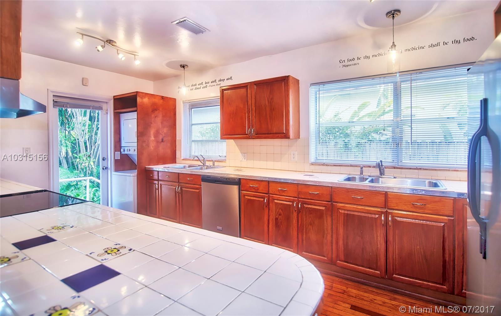 BAYWOOD - Residential Lease