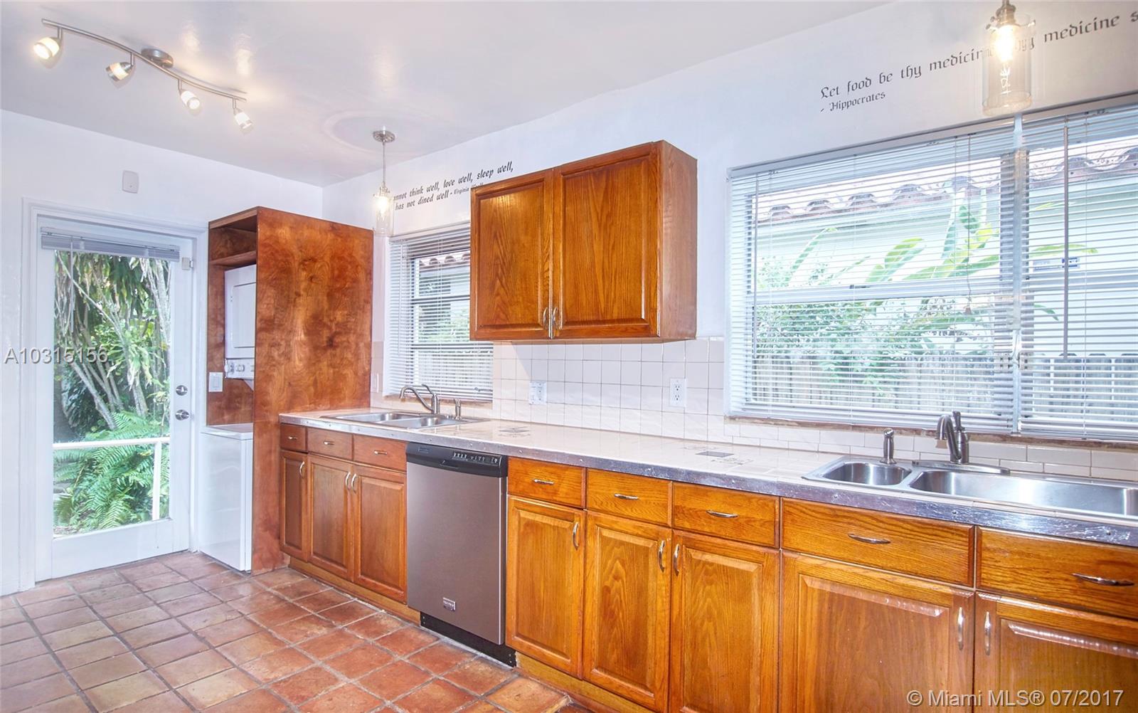 BAYWOOD - Residential Lease