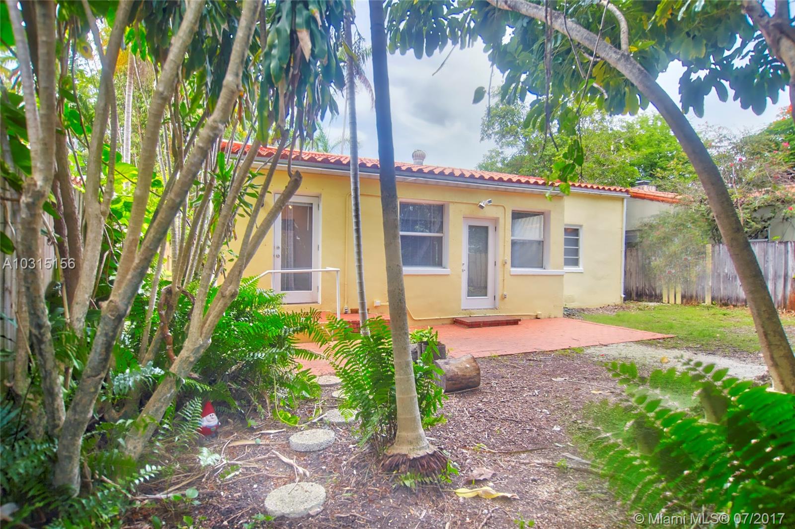 BAYWOOD - Residential Lease