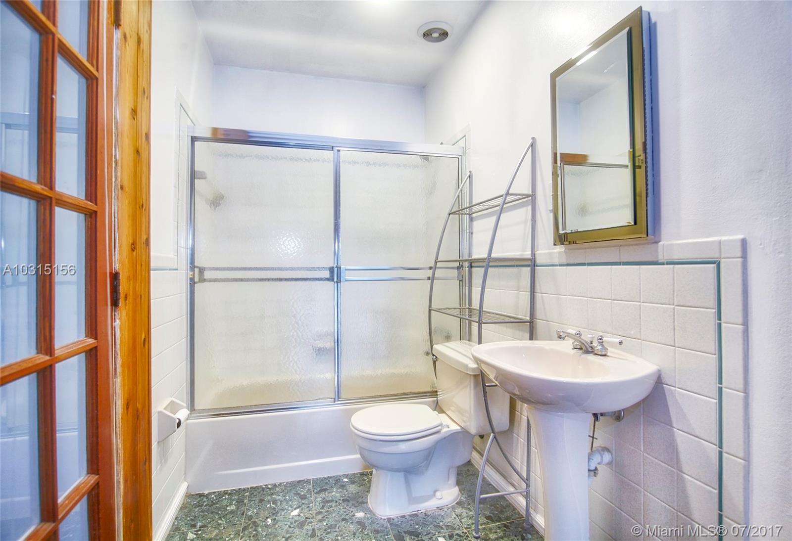 BAYWOOD - Residential Lease