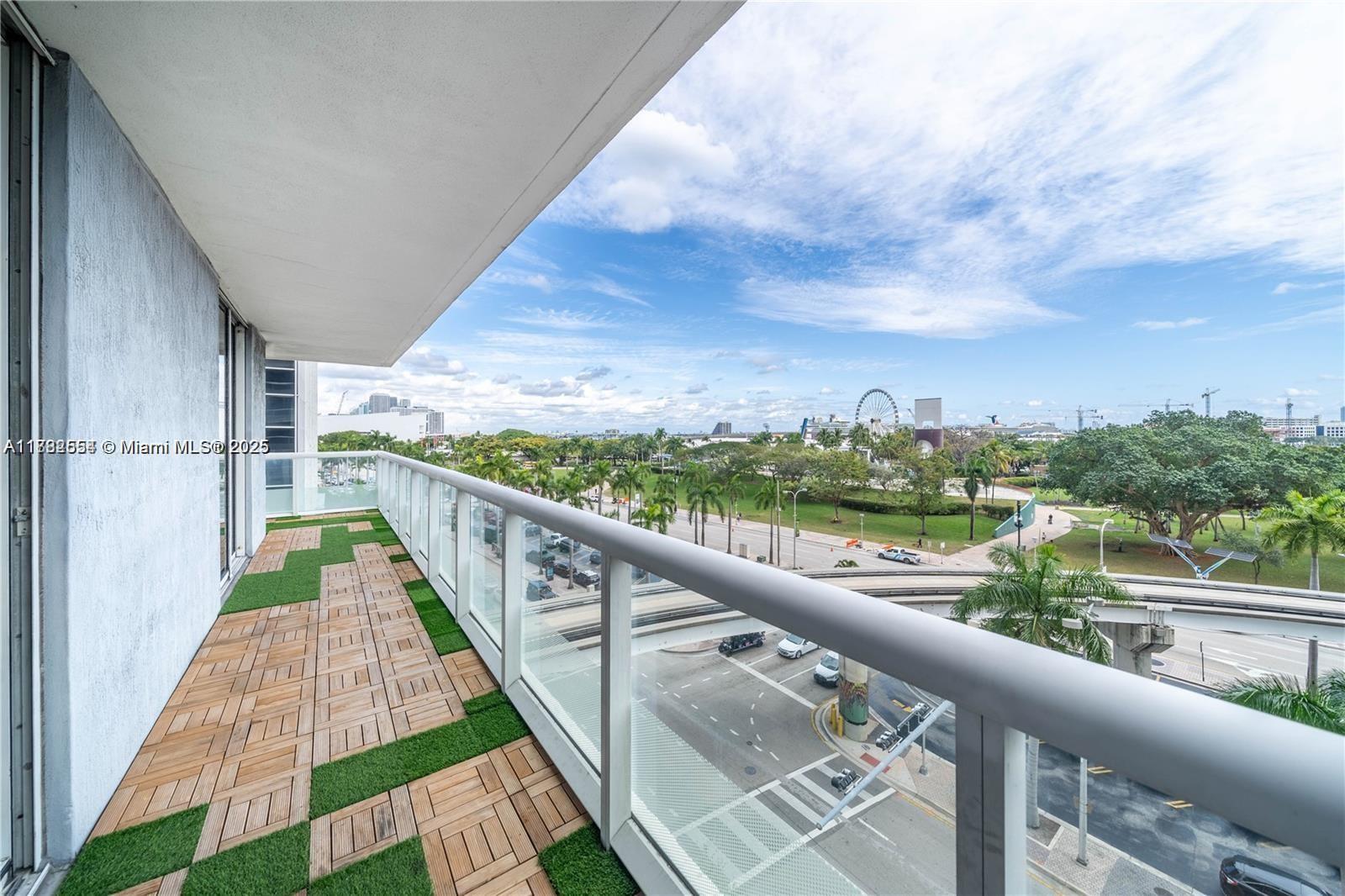 50 BISCAYNE CONDO - Residential Lease