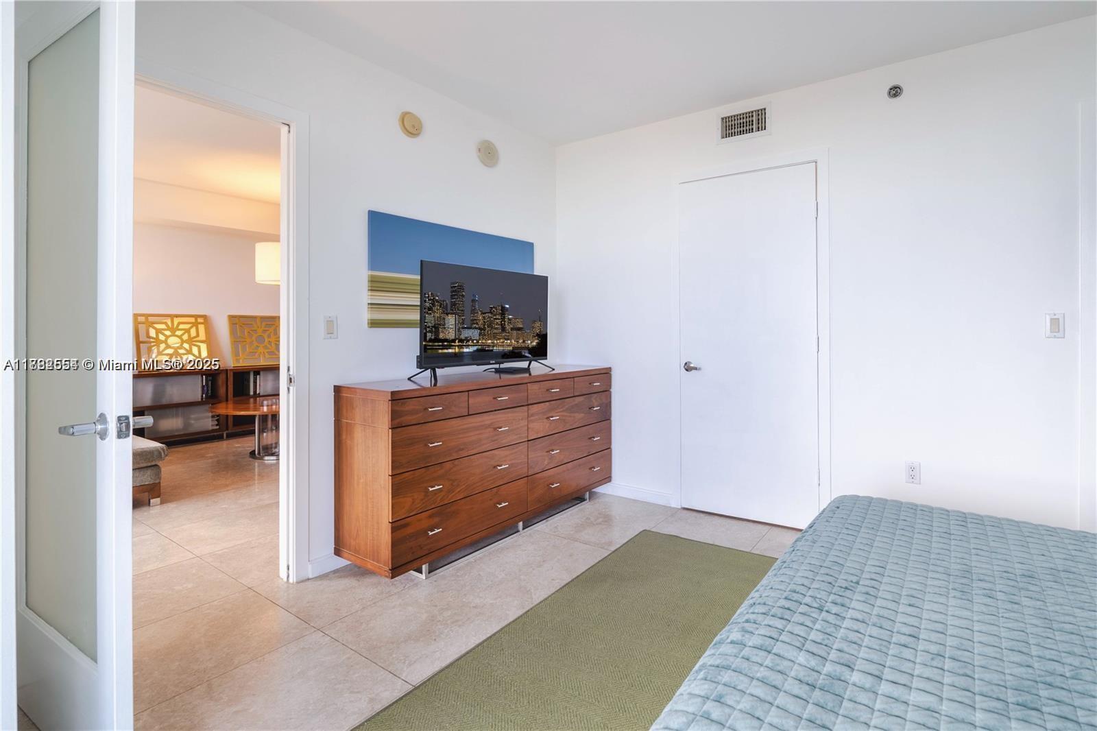 50 BISCAYNE CONDO - Residential Lease