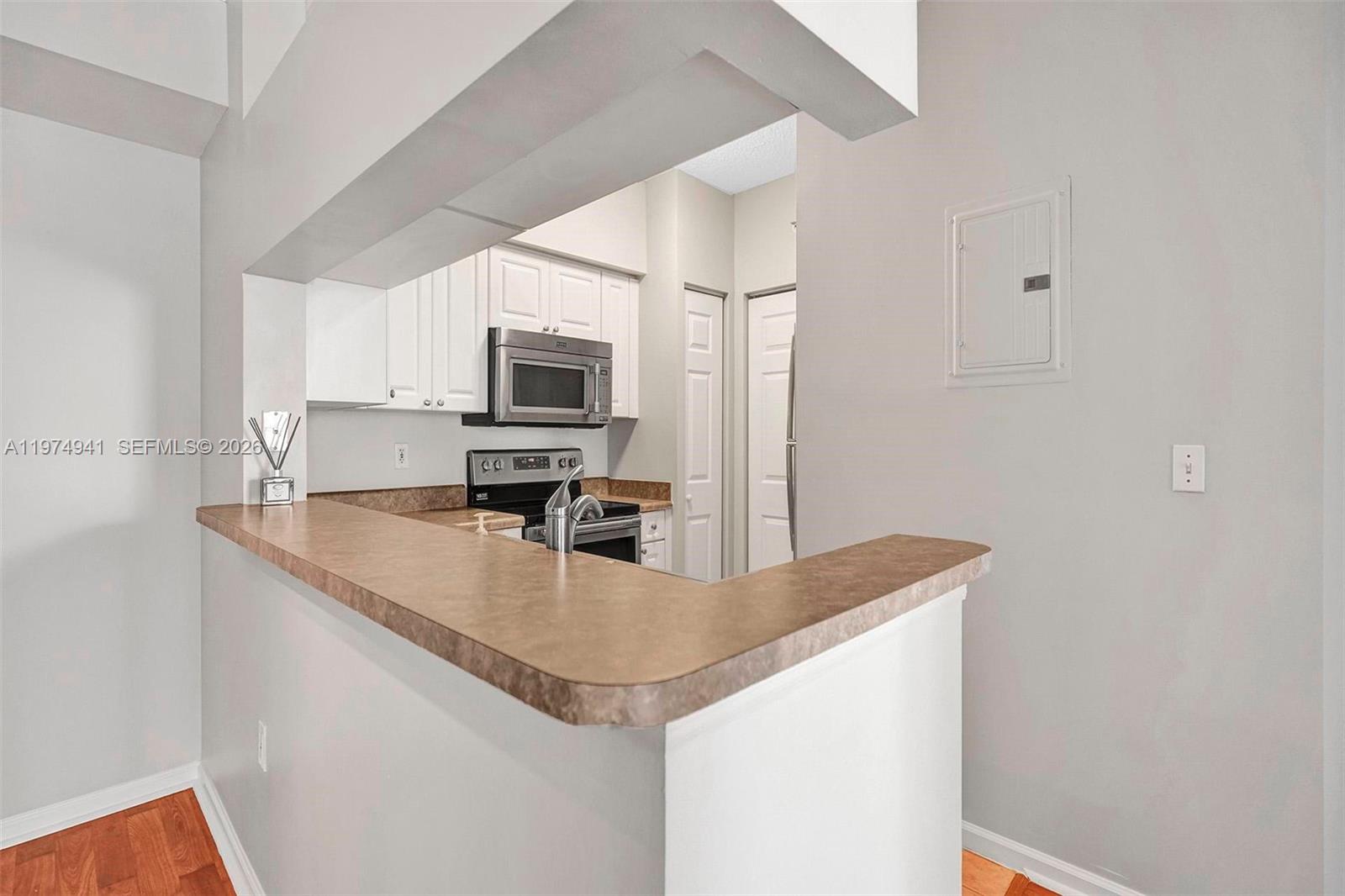 PORTO BELLAGIO CONDO - Residential