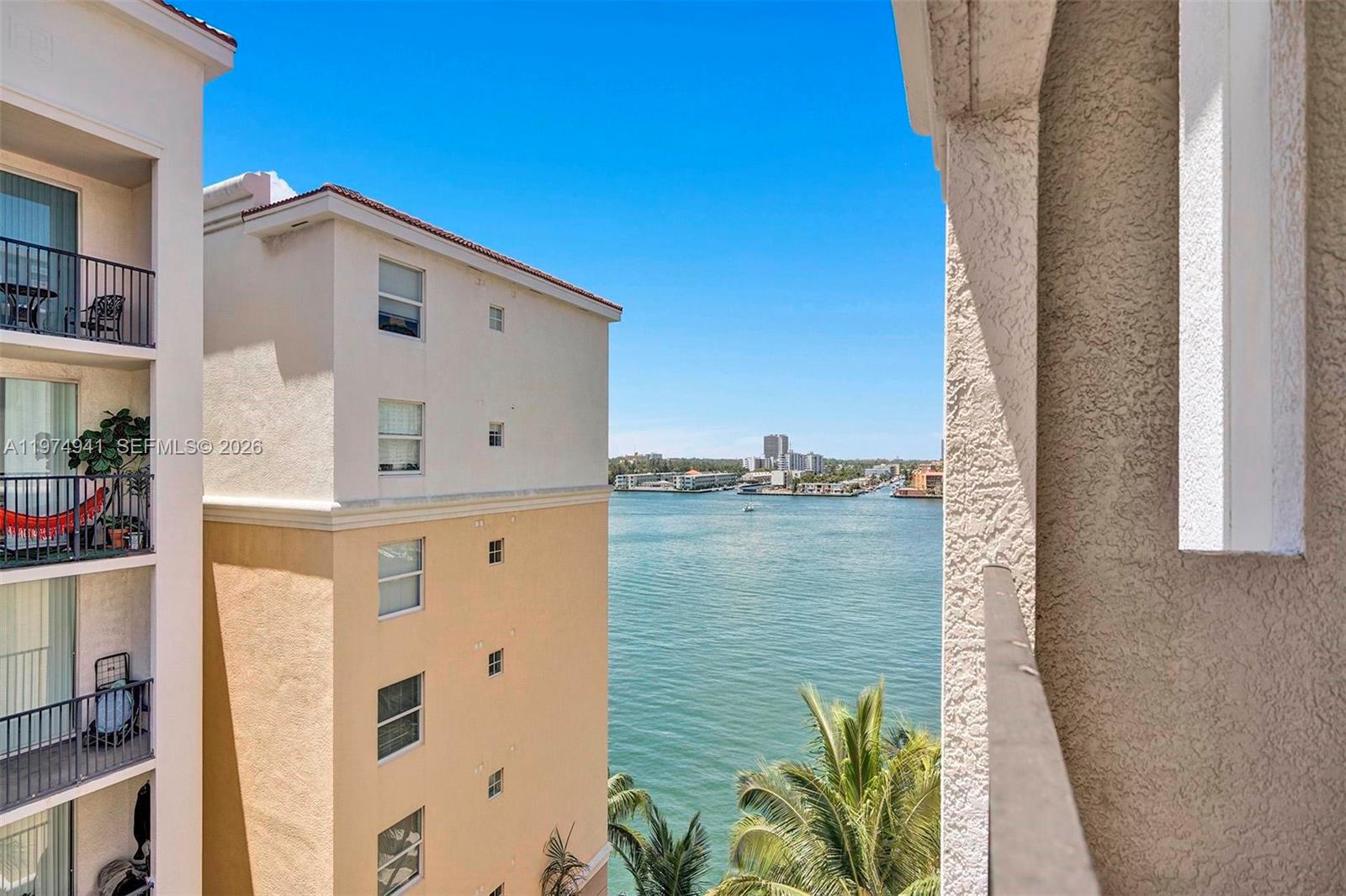 PORTO BELLAGIO CONDO - Residential