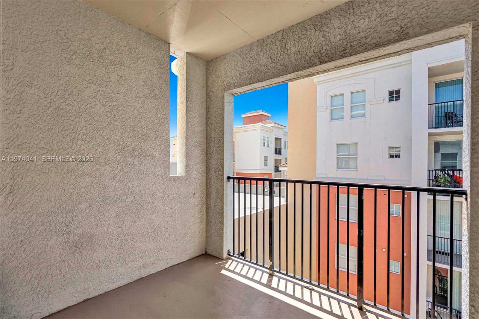 PORTO BELLAGIO CONDO - Residential