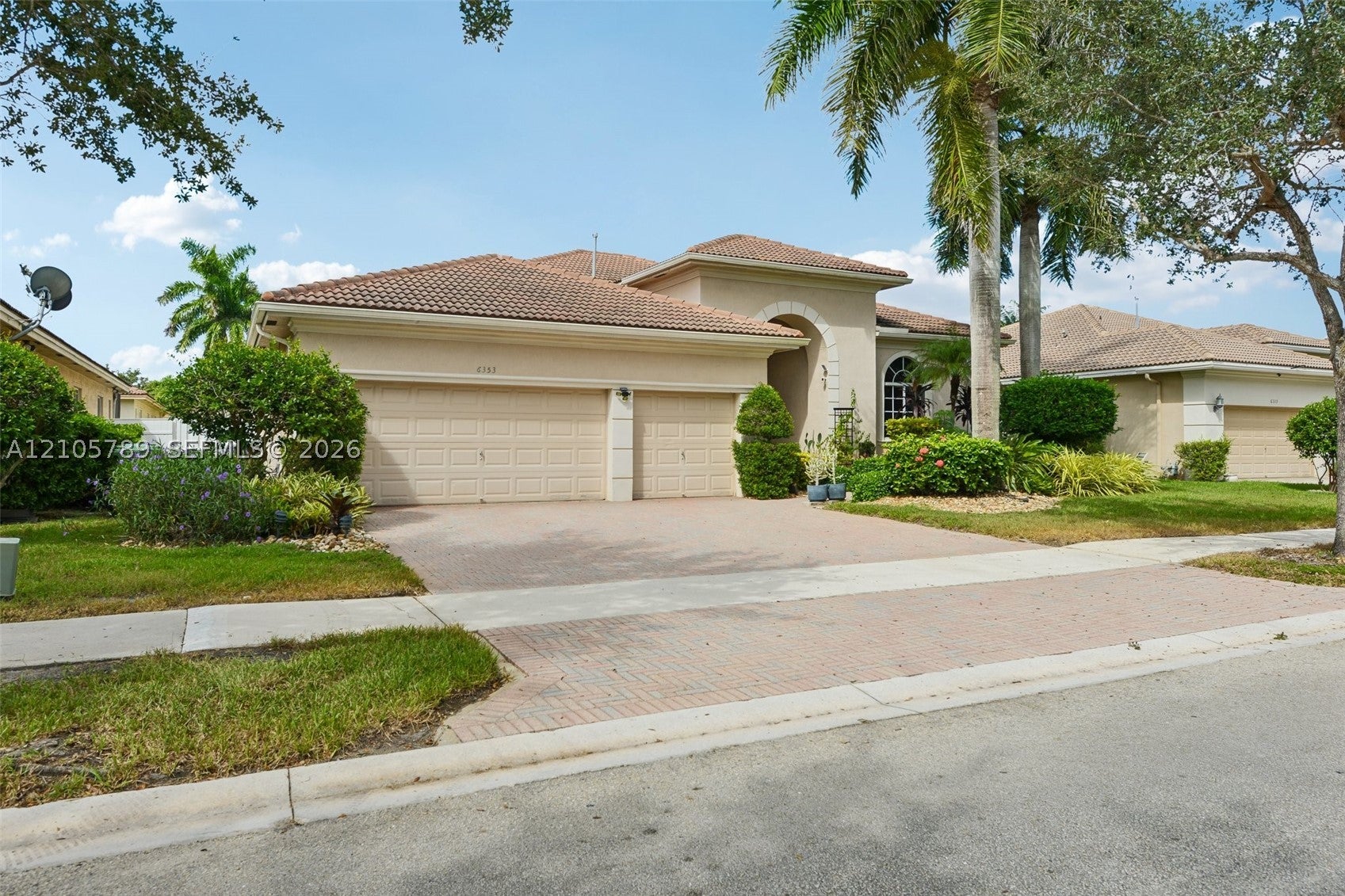 6353 SW 191st Ave