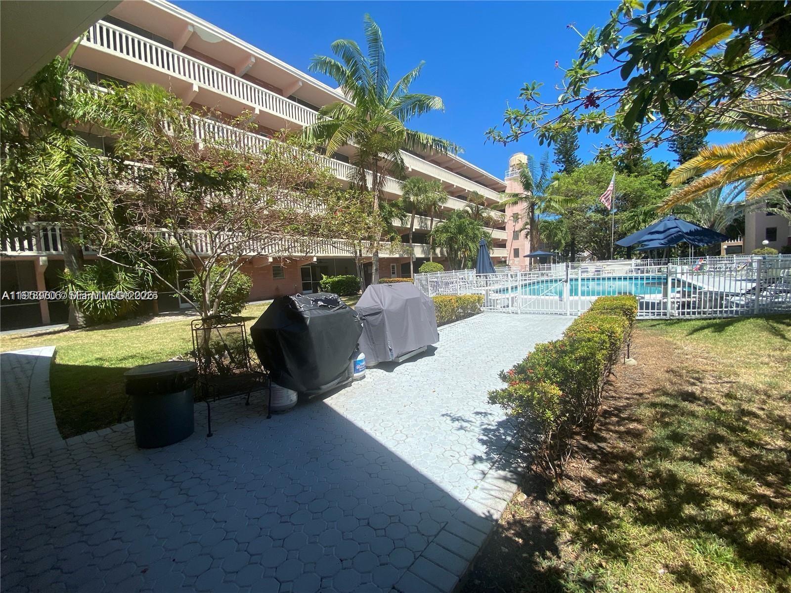 ELDORADO PLAZA WEST CONDO - Residential