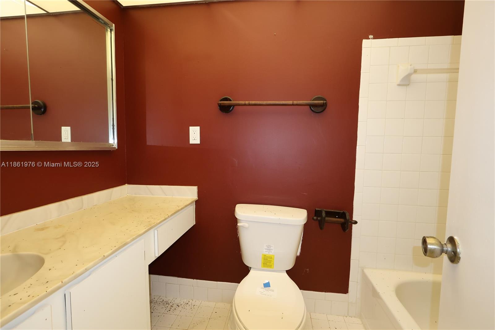 TOWNHOUSES AT JACARANDA C - Residential