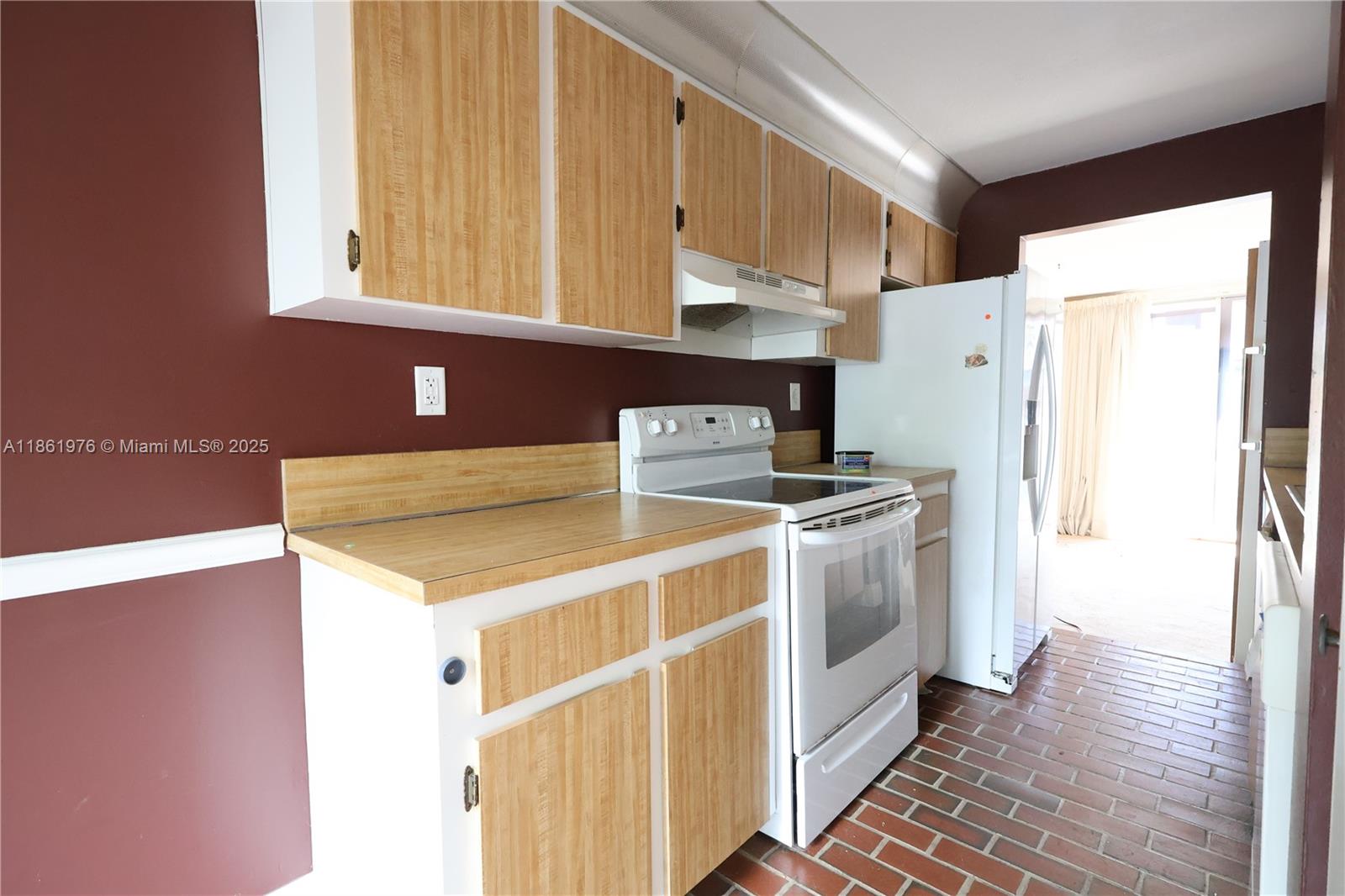 TOWNHOUSES AT JACARANDA C - Residential