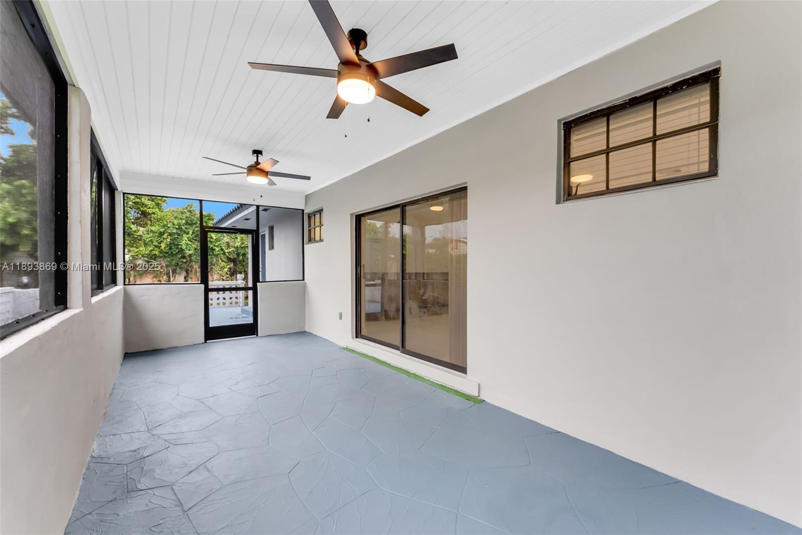 WEST CARVER RANCHES ADD N - Residential