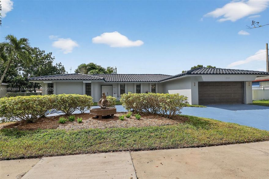 This beautifully reimagined 4BR/2.5BA residence offers 2,336 sq ft of pure sophistication on an expansive 10,990 sq ft double lot. Light-filled interiors showcase elegant finishes. Stylish kitchen with quartz countertops & stainless-steel appliances, updated baths, and new flooring throughout. Expansive living areas flow seamlessly for indoor and outdoor entertaining. Generous backyard offers room for a pool, cabana, or custom outdoor oasis. No HOA restrictions! Move-in ready and designed for today’s lifestyle.