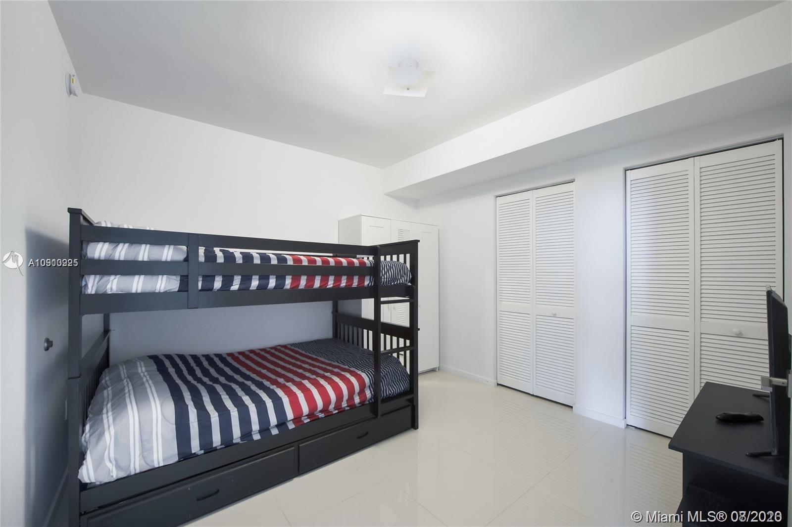 DOWNTOWN DORAL - Residential