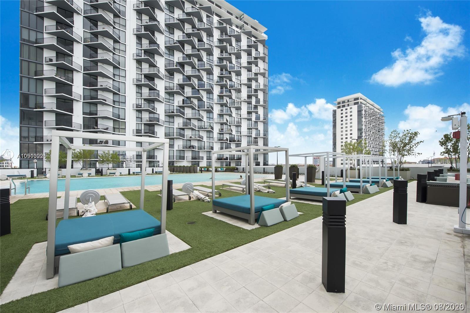 DOWNTOWN DORAL - Residential