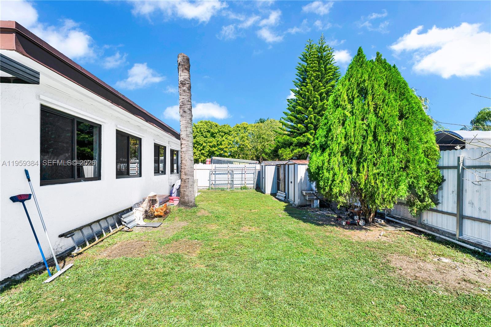 PLEASURE SOUTH - Residential