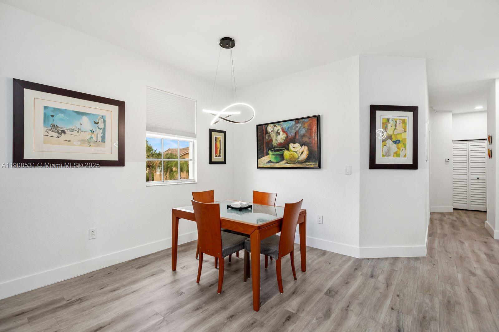 BANYAN BAY CONDO - Residential