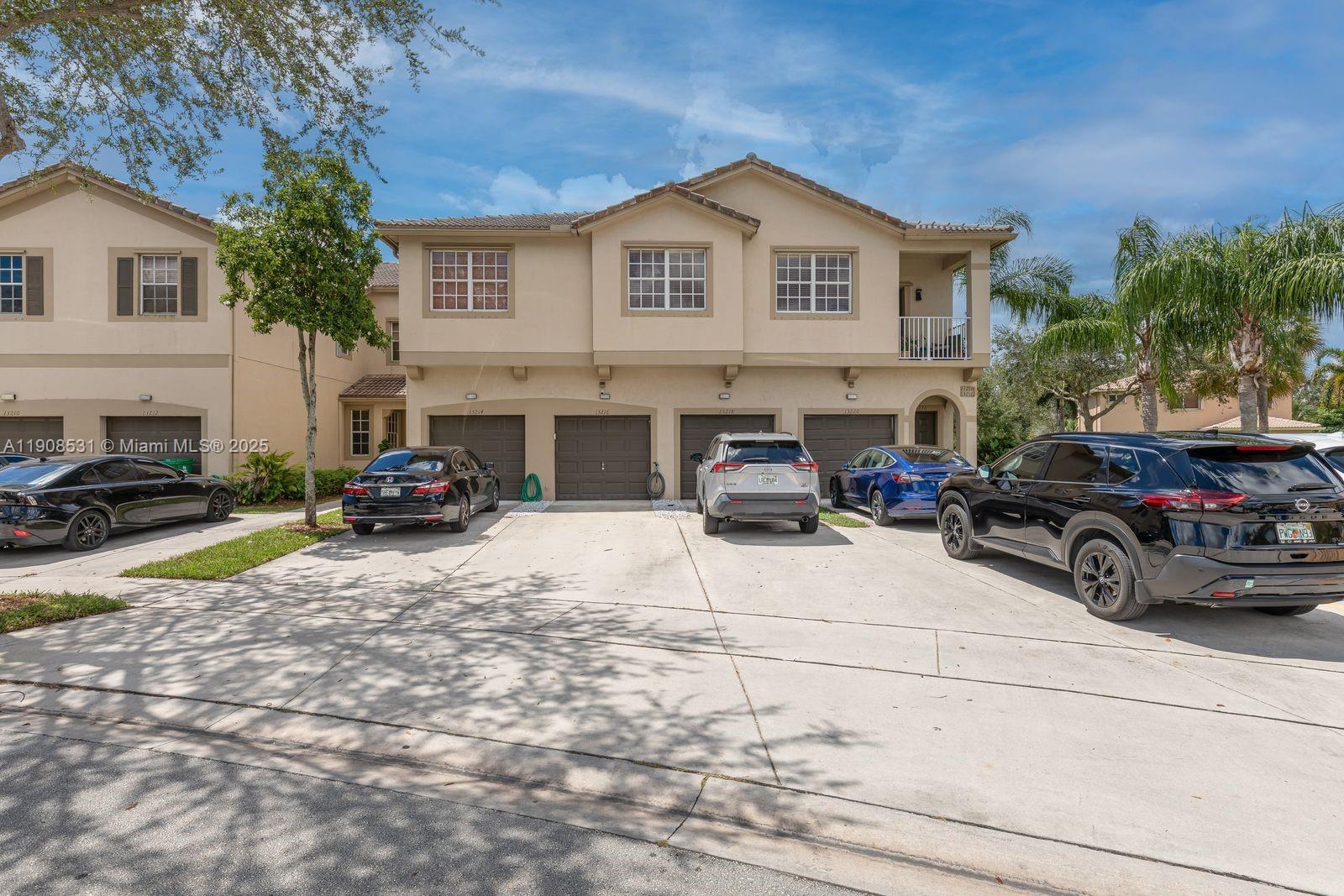 BANYAN BAY CONDO - Residential