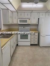 POLYNESIAN GARDENS CONDOM - Residential Lease