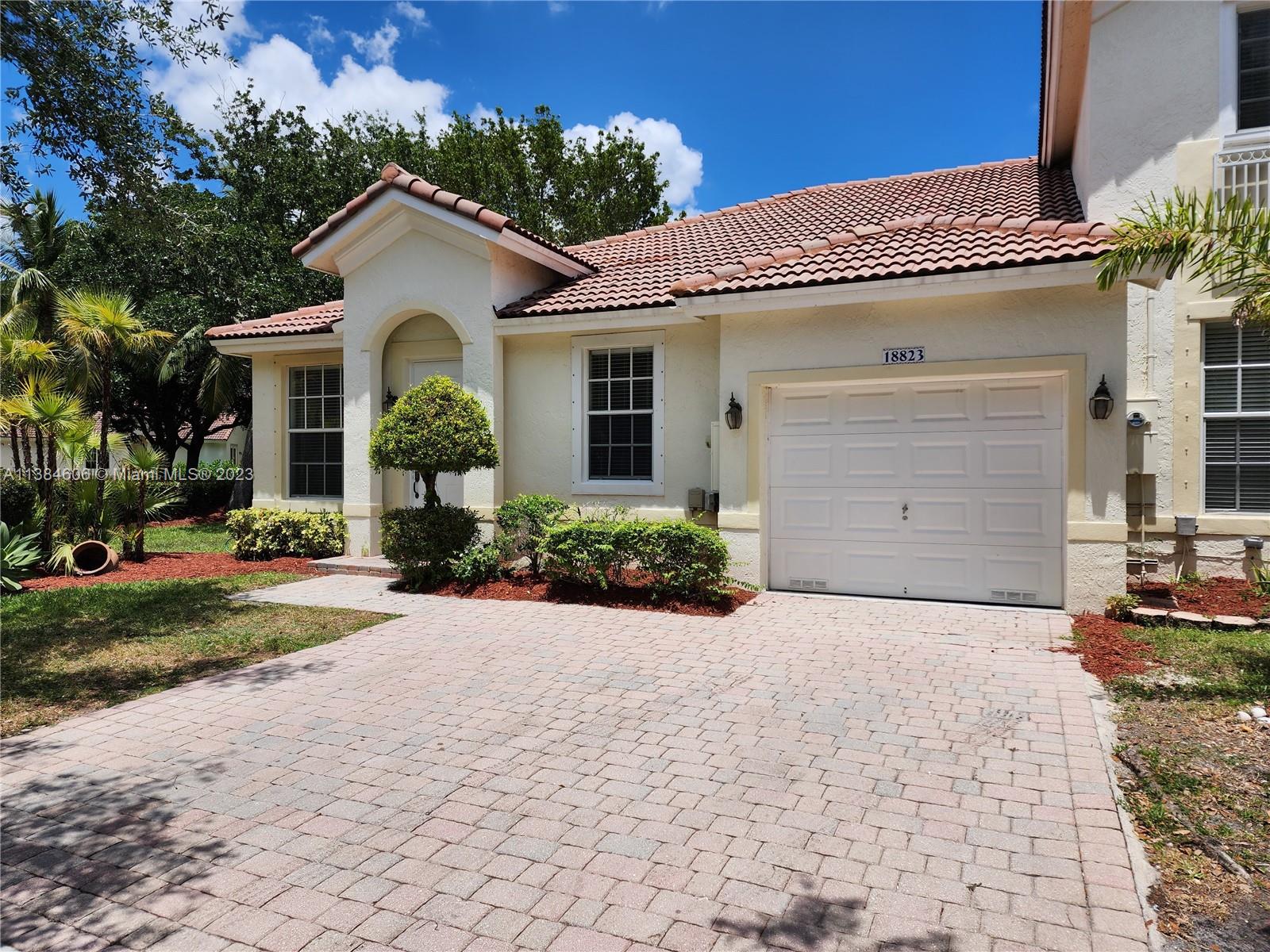 PARCEL D AT SUNSET LAKES - Residential Lease