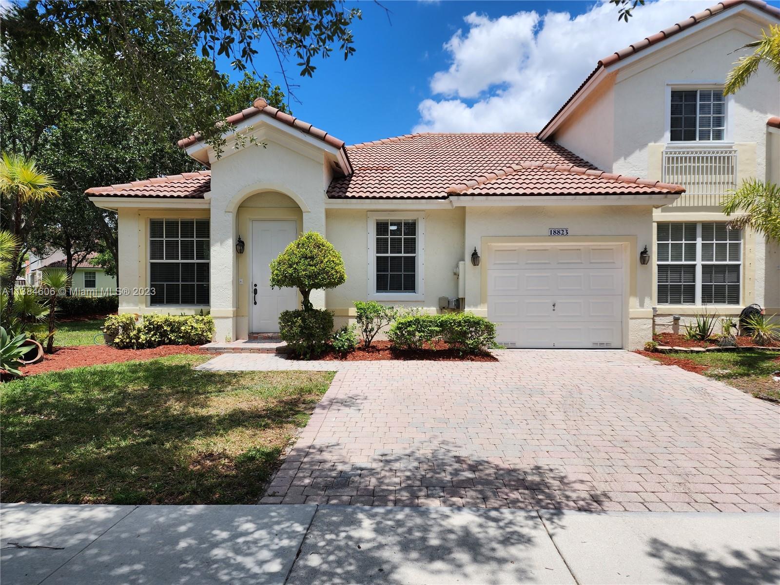 PARCEL D AT SUNSET LAKES - Residential Lease