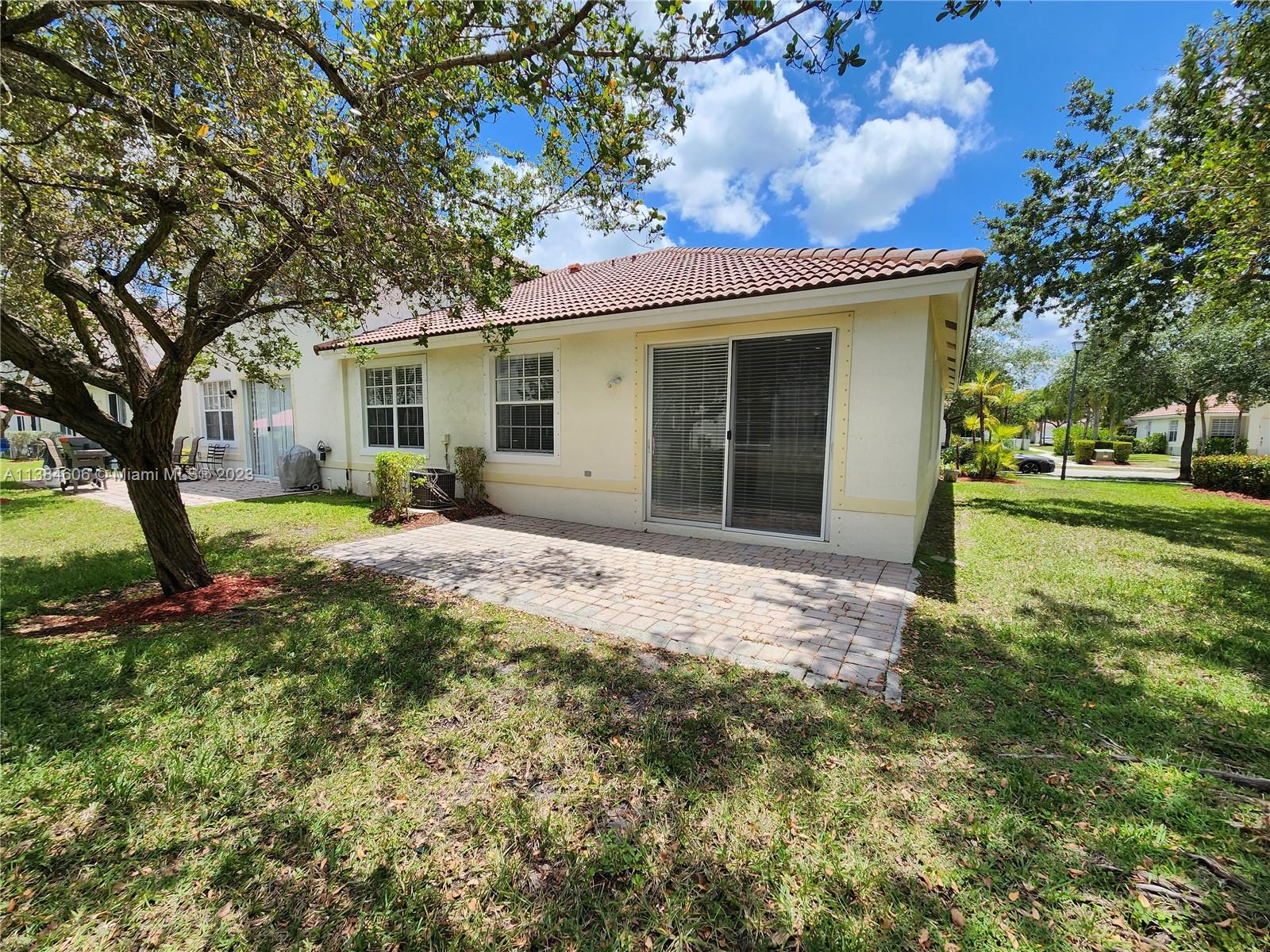 PARCEL D AT SUNSET LAKES - Residential Lease