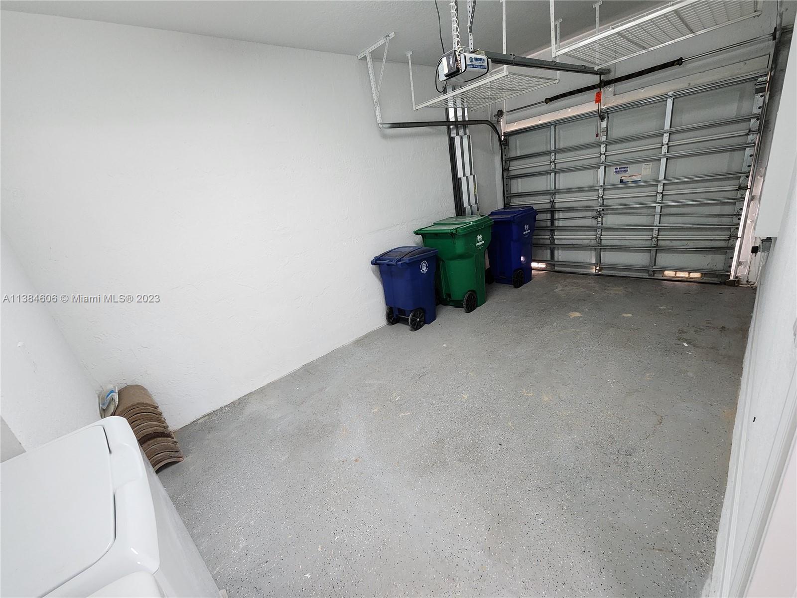 PARCEL D AT SUNSET LAKES - Residential Lease