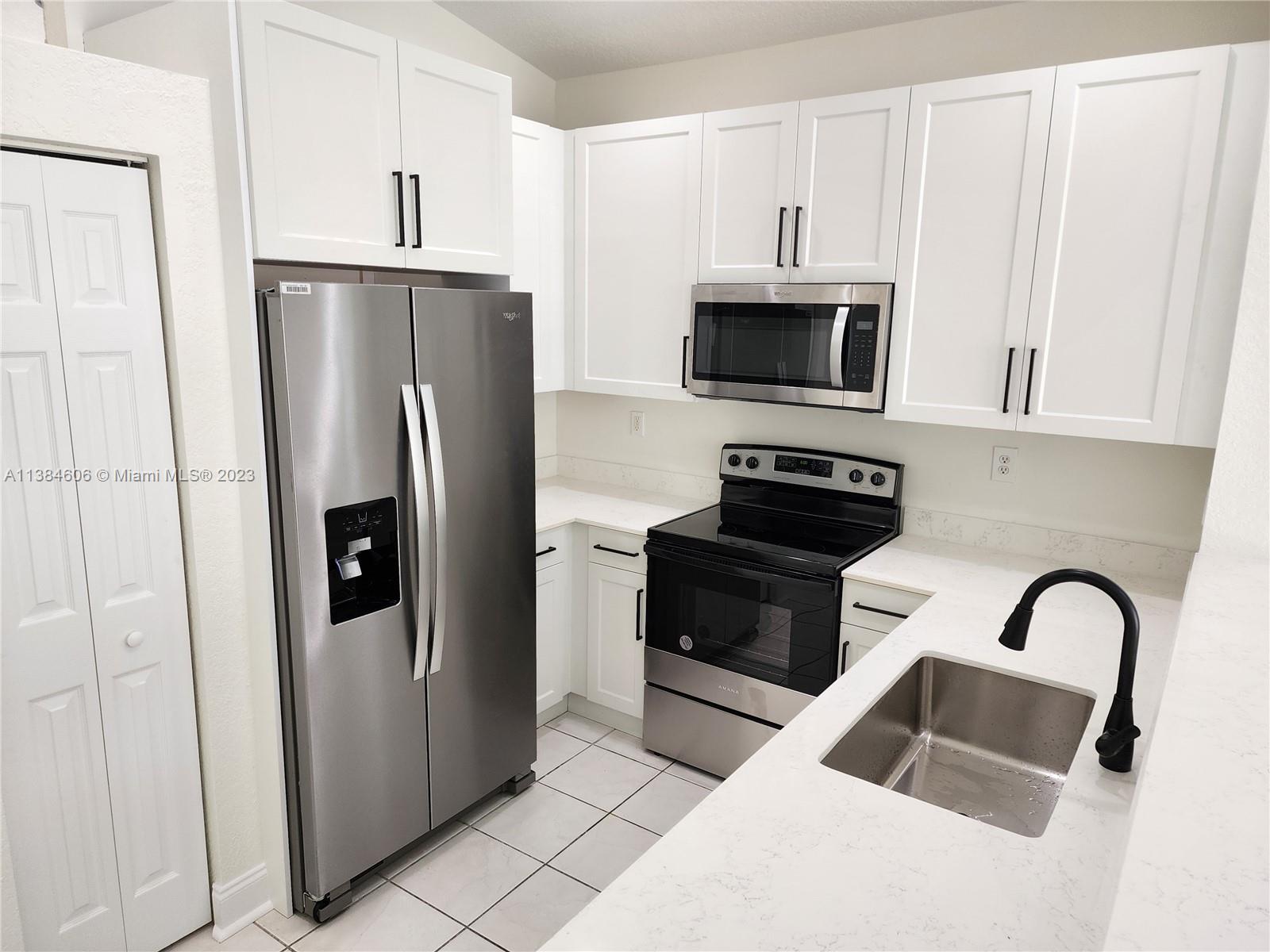 PARCEL D AT SUNSET LAKES - Residential Lease