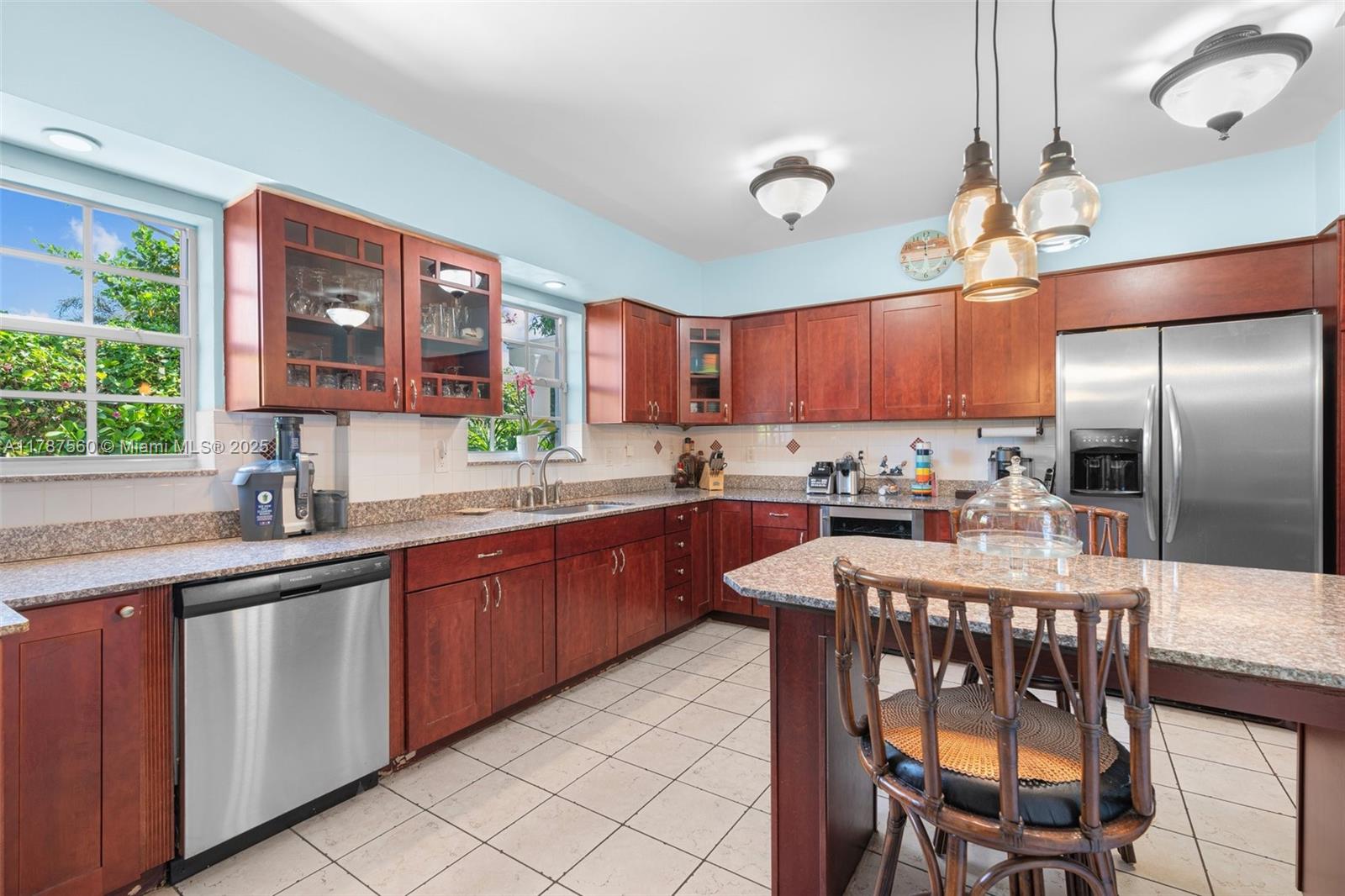 COVE 5TH SEC - Residential