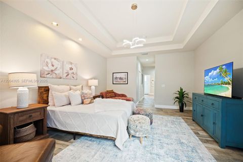 Tiny photo for 2556 Eagle Run Ln, Weston, FL 33327 (MLS # A12004305)