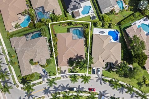 Tiny photo for 2556 Eagle Run Ln, Weston, FL 33327 (MLS # A12004305)