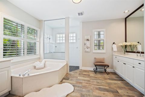 Tiny photo for 2556 Eagle Run Ln, Weston, FL 33327 (MLS # A12004305)