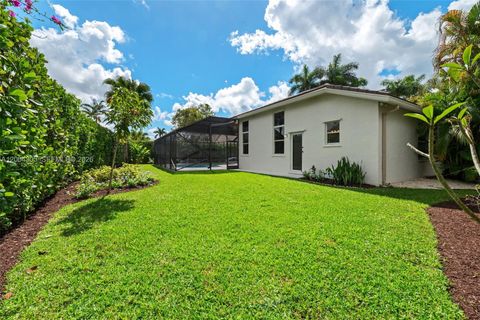 Tiny photo for 2556 Eagle Run Ln, Weston, FL 33327 (MLS # A12004305)