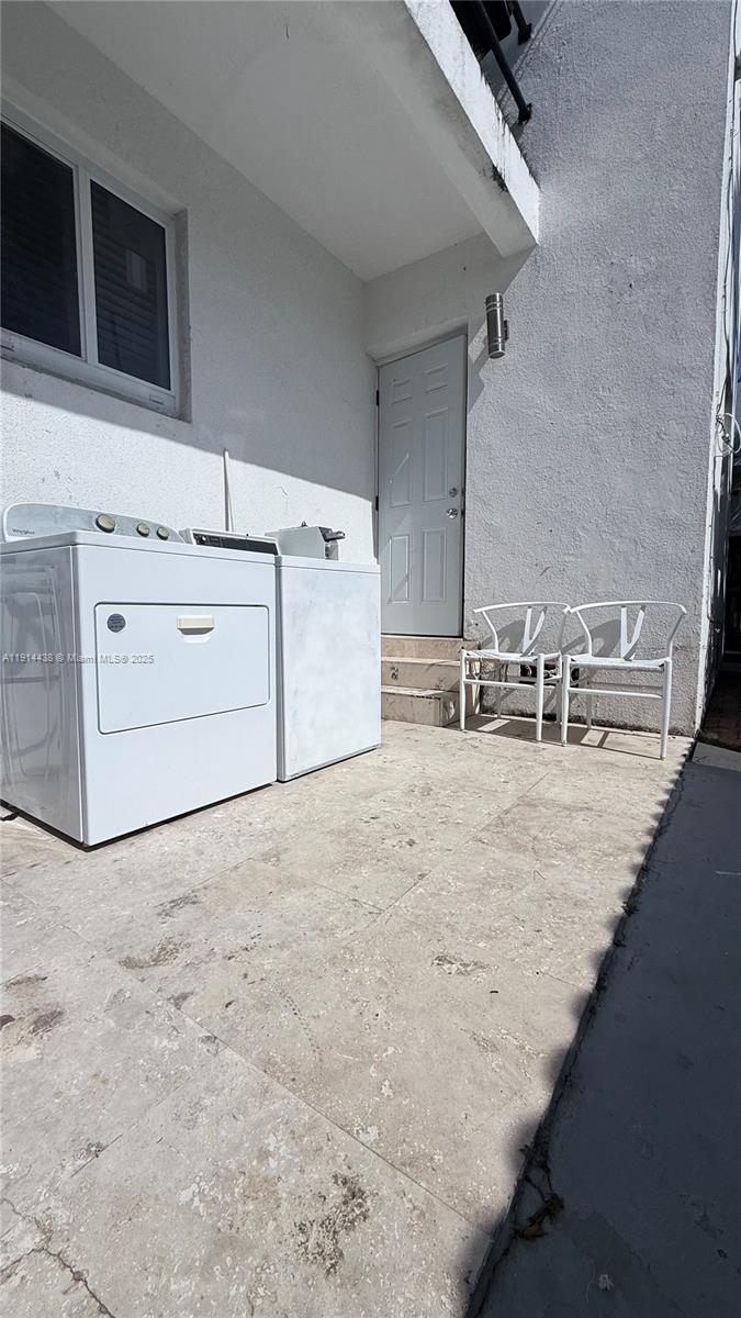 ALTOS DEL MAR NO 3 - Residential Lease