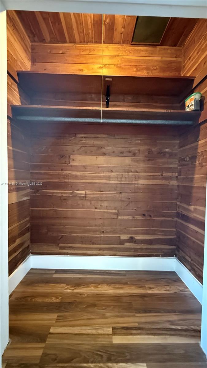 ALTOS DEL MAR NO 3 - Residential Lease