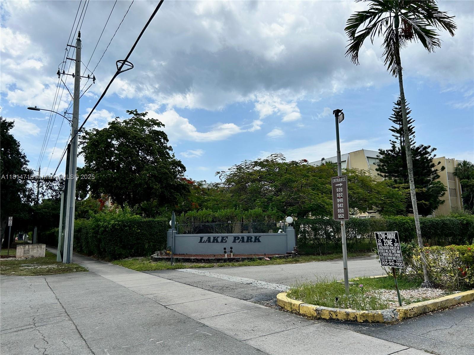 LAKE PARK CONDO NO 1 - BL - Residential