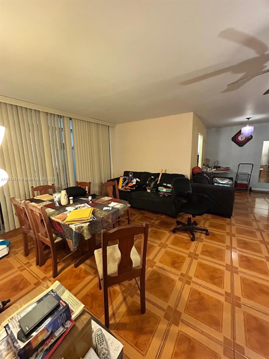 LAKE PARK CONDO NO 1 - BL - Residential