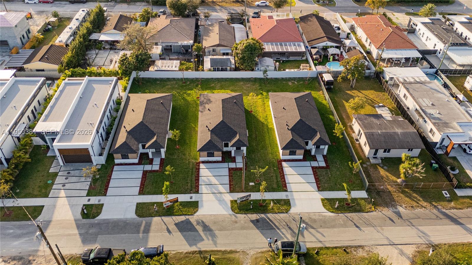 SILVER PALM PARK - Residential