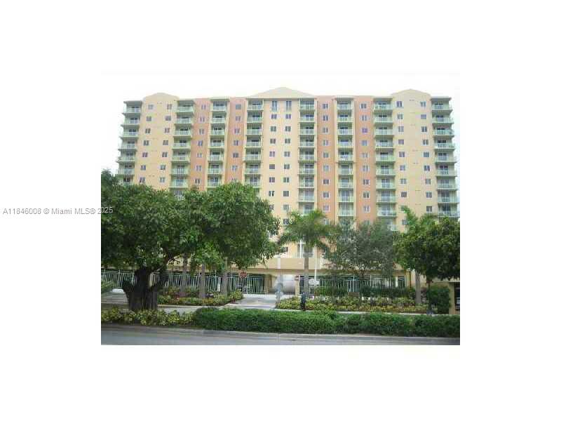 Fully furnished unit that is very well kept. Building offers 24hour security, gym, sauna and much more.