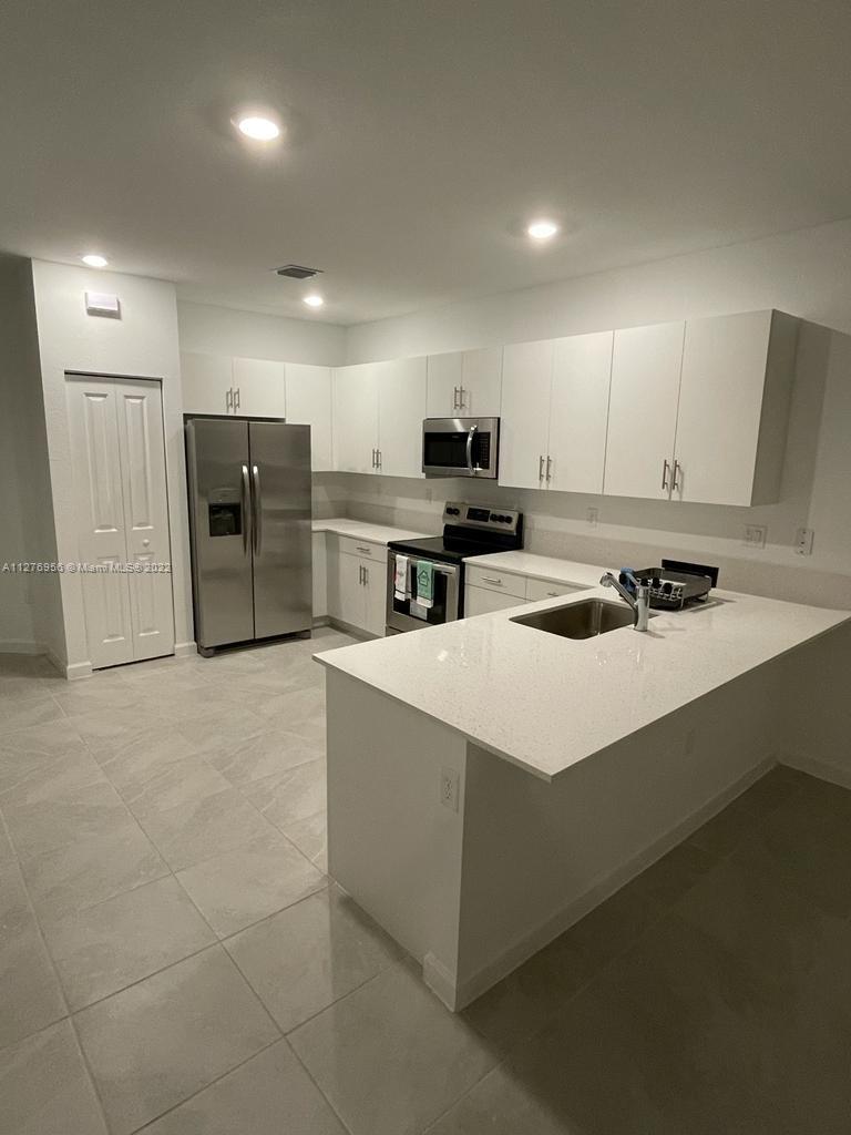 Corsica - Residential Lease