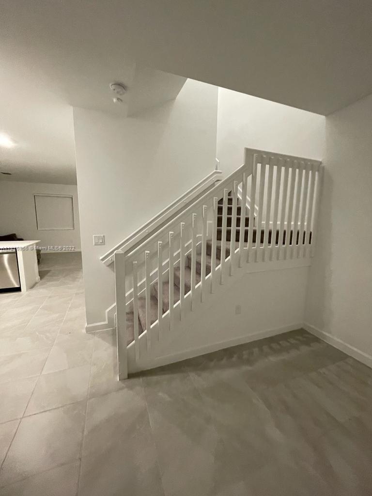 Corsica - Residential Lease