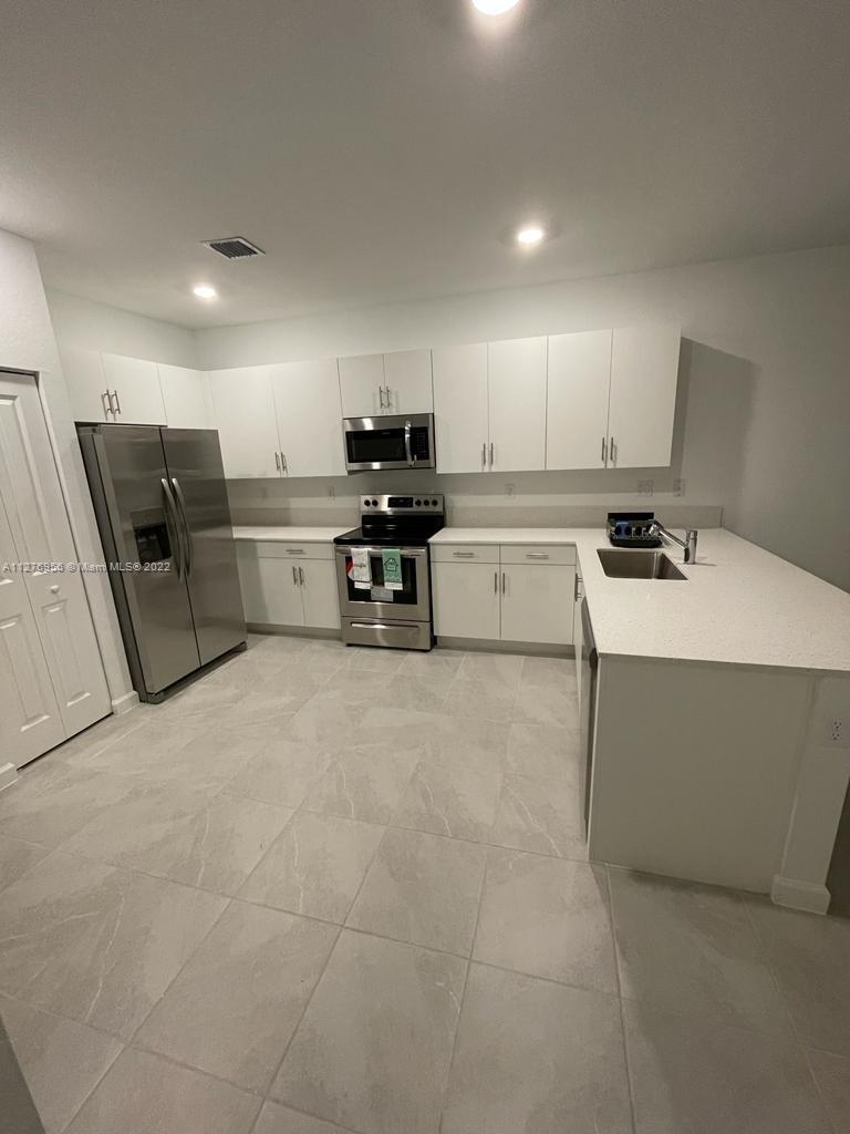Corsica - Residential Lease