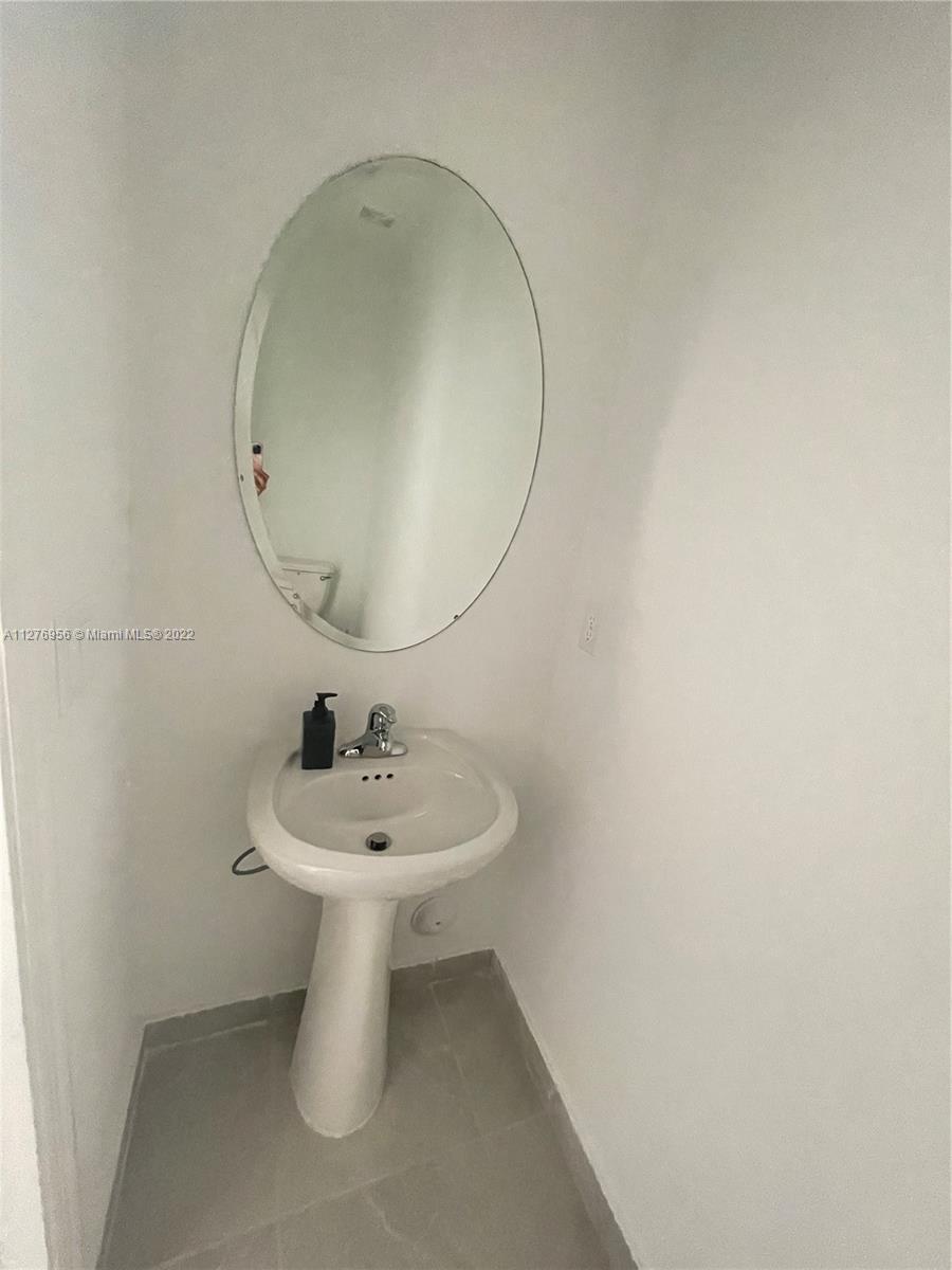 Corsica - Residential Lease