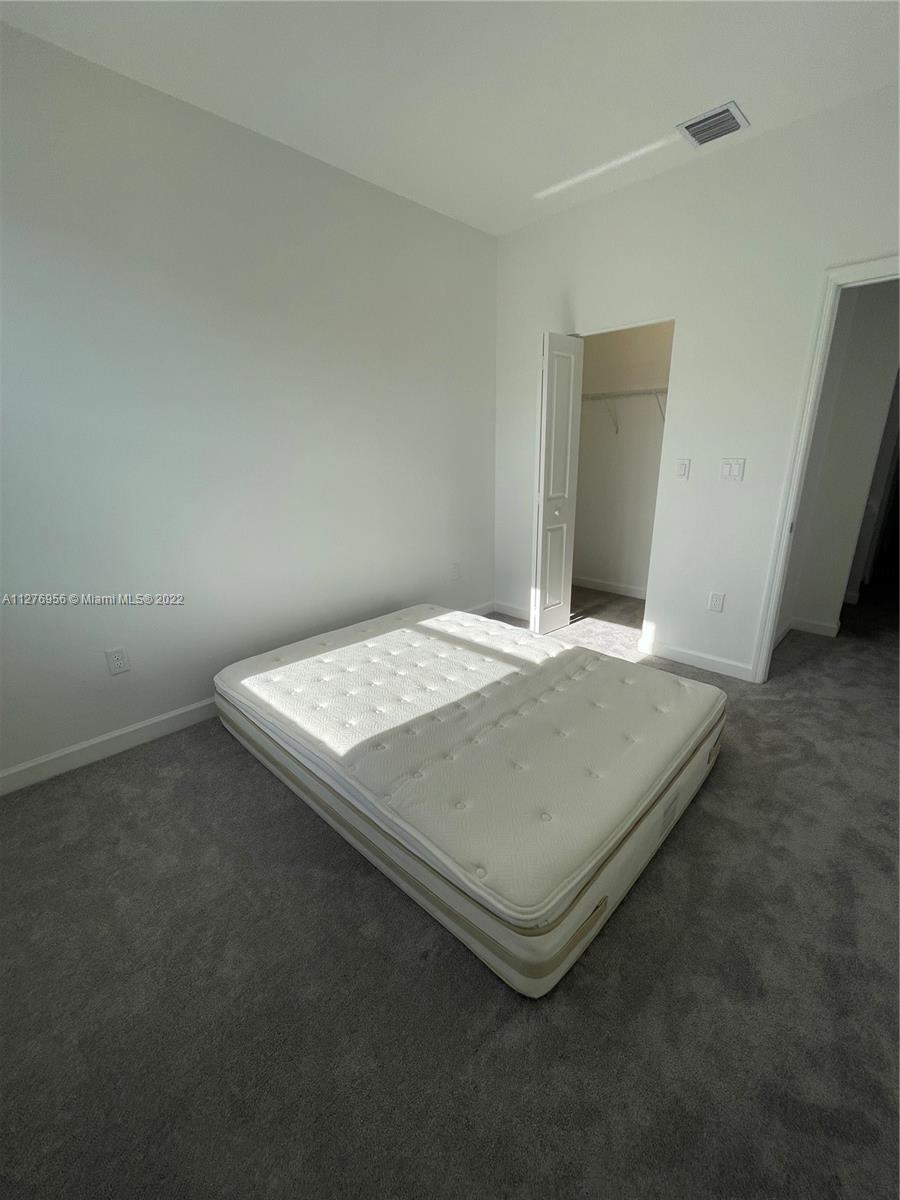 Corsica - Residential Lease
