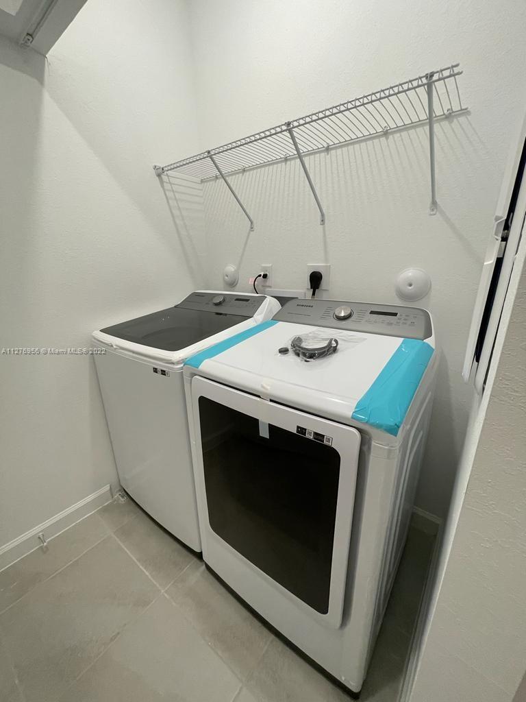 Corsica - Residential Lease