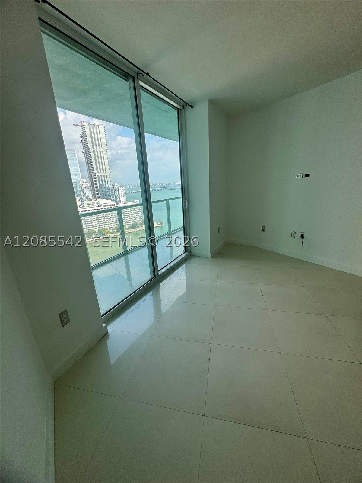 1900 N Bayshore Dr 2306