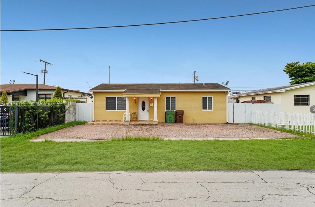 INGLESIDE PARK - Residential